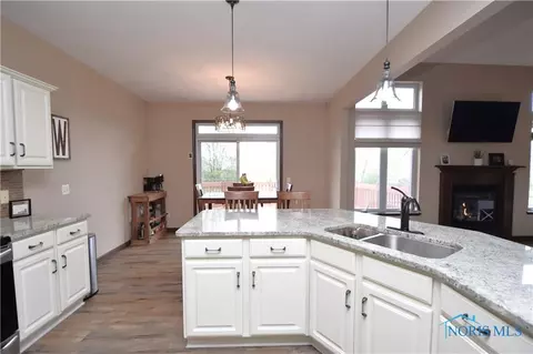 7733 Shoemaker Dr, Waterville, OH 43566 photo 22