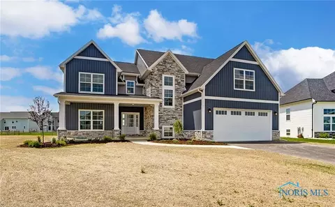 1038 Dwyer Dr, Perrysburg, OH 43551