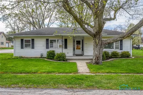 24601 Bean St, Stony Ridge, OH 43463