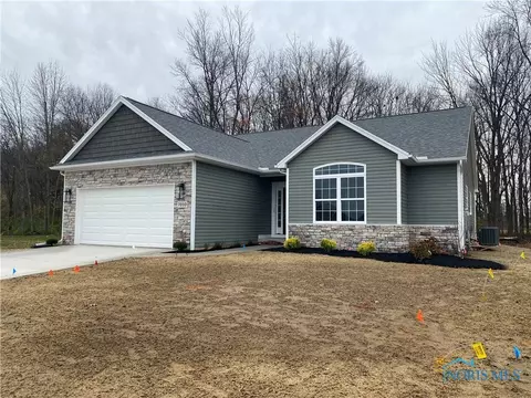 7010 Red Stag Ct, Whitehouse, OH 43571