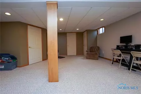 832 Sunset Dr, Findlay, OH 45840 photo 37