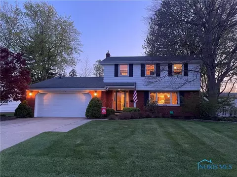 1712 Cherrylawn Dr, Toledo, OH 43614