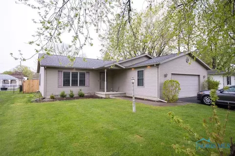 2218 Park St, Findlay, OH 45840