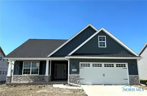 7846 Silverado Dr, Monclova, OH 43542