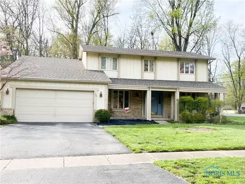 4406 Standing Timbers Ln, Toledo, OH 43623