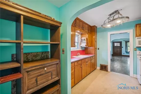 29157 E Broadway St, Walbridge, OH 43465 photo 16