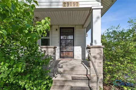 29157 E Broadway St, Walbridge, OH 43465 photo 3