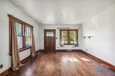 29157 E Broadway St, Walbridge, OH 43465 photo 9