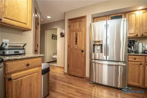 4209 Waterbend E Dr, Maumee, OH 43537 photo 13