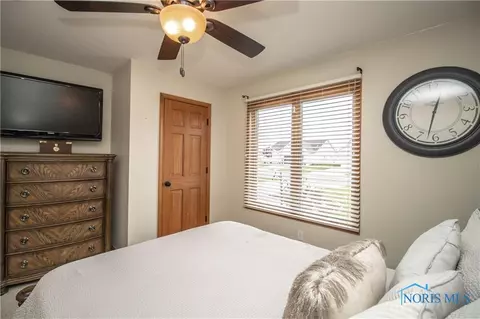 4209 Waterbend E Dr, Maumee, OH 43537 photo 24