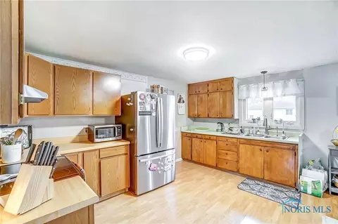 213 Degroff Ave, Archbold, OH 43502 photo 16