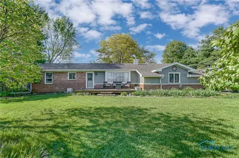 11835 Sylvania Ave, Berkey, OH 43504