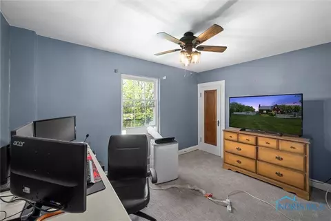 28223 E Broadway St, Walbridge, OH 43465 photo 20