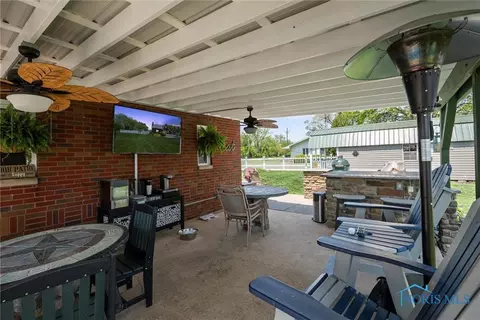 28223 E Broadway St, Walbridge, OH 43465 photo 29