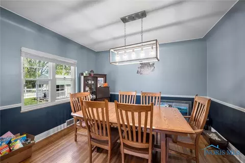 28223 E Broadway St, Walbridge, OH 43465 photo 11