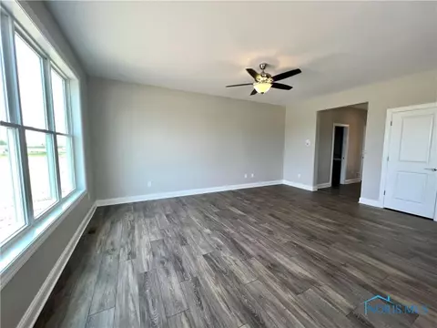 1977 Caleb Ct, Waterville, OH 43566 photo 3