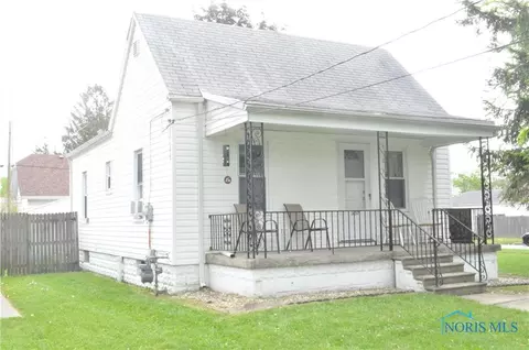 1657 Schomberg St, Toledo, OH 43605