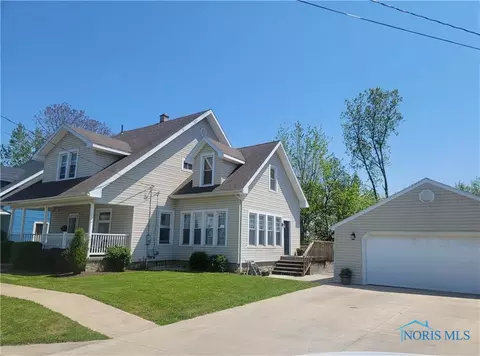 625 Union Pl, Fremont, OH 43420