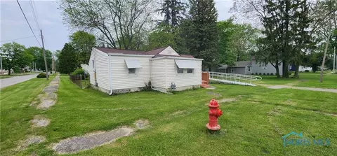 815 Central Ave, Findlay, OH 45840 photo 4