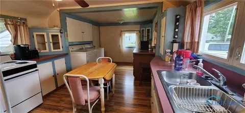 815 Central Ave, Findlay, OH 45840 photo 8