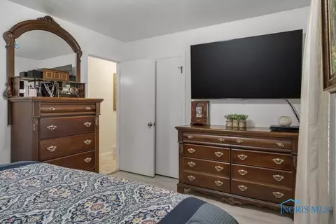 1038 Scribner St, Maumee, OH 43537 photo 19