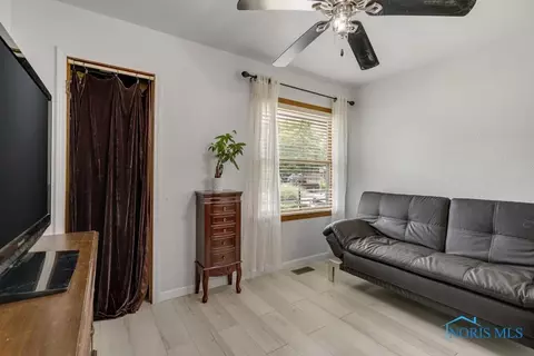 1038 Scribner St, Maumee, OH 43537 photo 21