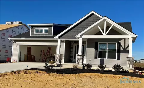 1196 Dublin Dr, Waterville, OH 43566
