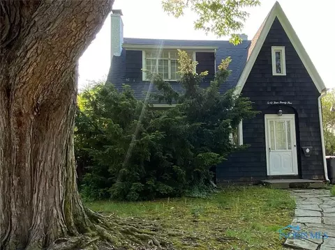 4425 Walker Ave, Toledo, OH 43612