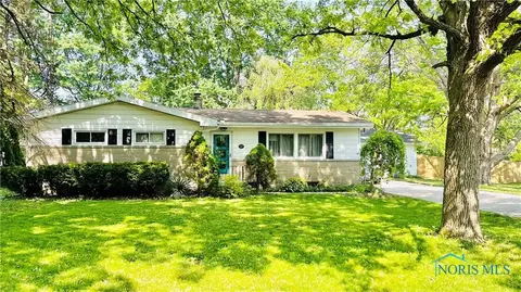 1119 Buchman Rd, Fremont, OH 43420