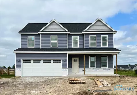 154 Valley Hall Dr, Perrysburg, OH 43551