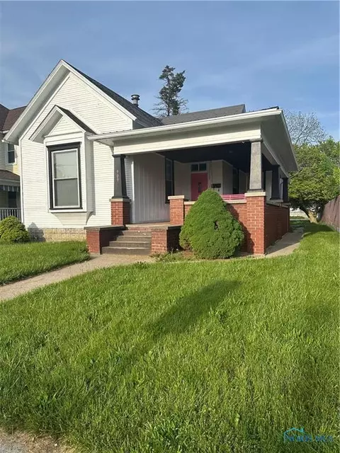 909 N Main St, Findlay, OH 45840