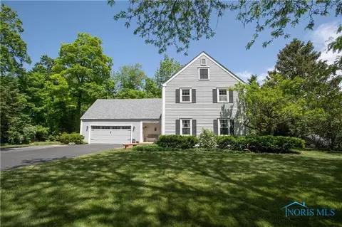 66 Back Bay Rd, Bowling Green, OH 43402