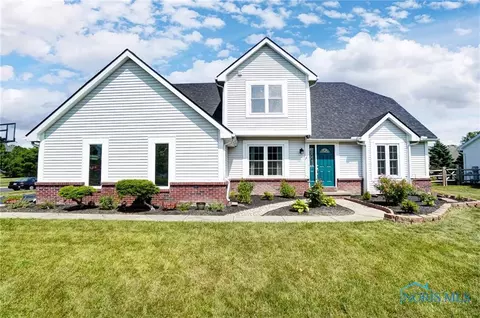 14647 Thistledown Dr, Perrysburg, OH 43551
