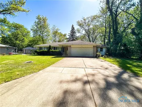 4343 Beck Dr, Maumee, OH 43537