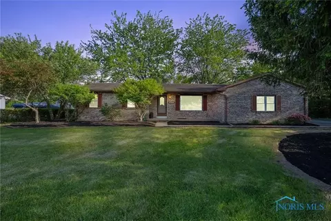 23140 W Winfield Dr, Genoa, OH 43430