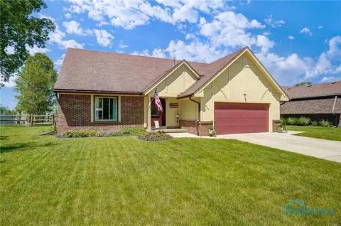 6608 Oakbrook Dr, Whitehouse, OH 43571