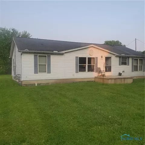 158 N Fargo St, Oregon, OH 43616