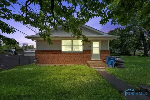 5150 Yorkshire Dr, Toledo, OH 43615