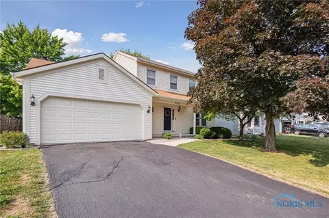 615 Centerfield Dr, Maumee, OH 43537