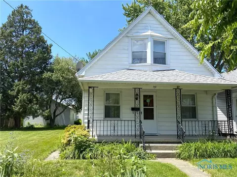 131 Bergin St, Rossford, OH 43460
