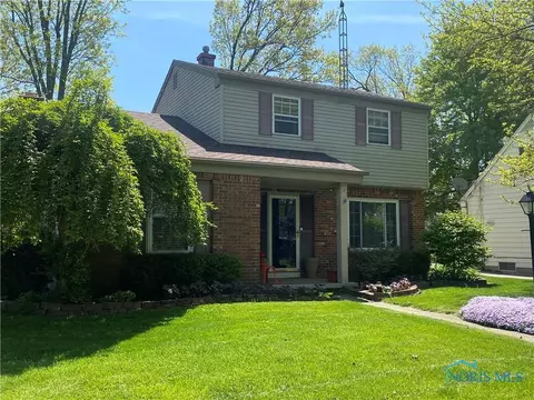 241 Wallingford Dr, Toledo, OH 43612