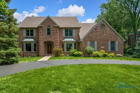 25777 Edinborough Cir, Perrysburg, OH 43551
