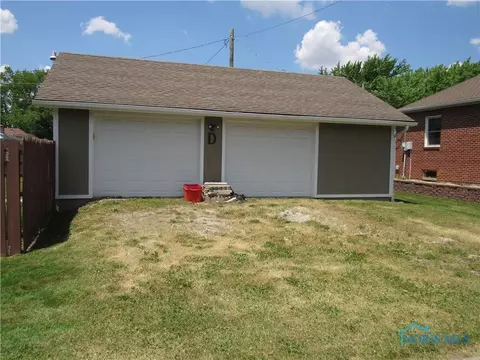 321 E Trevitt St, Bryan, OH 43506 photo 4