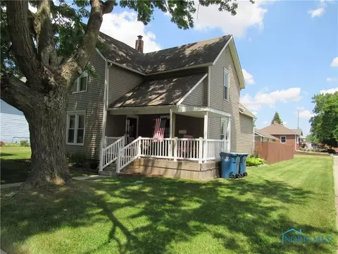 321 E Trevitt St, Bryan, OH 43506 photo 2