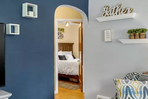 805 Wall St, Maumee, OH 43537 photo 17