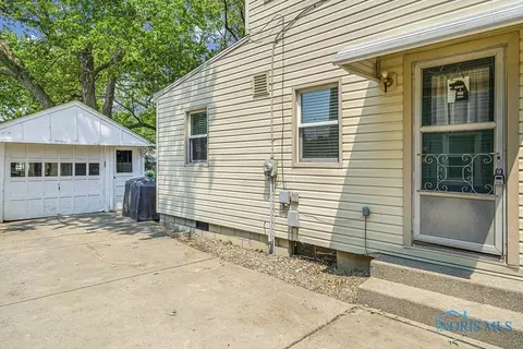805 Wall St, Maumee, OH 43537 photo 34
