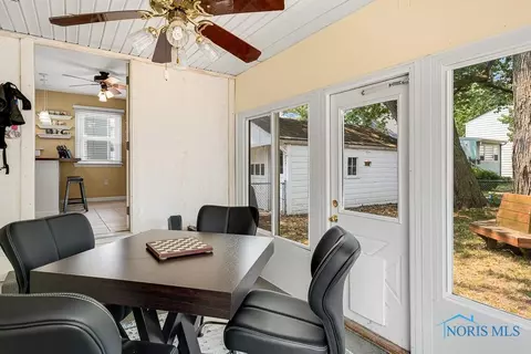 805 Wall St, Maumee, OH 43537 photo 16