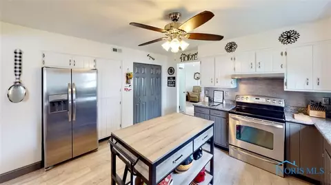 703 Taylor St, Delta, OH 43515 photo 13