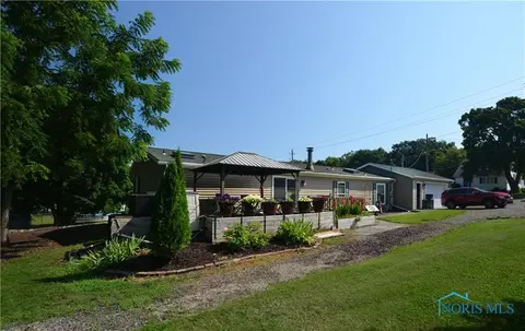 66 N Erie Beach Rd, Lakeside Marblehead, OH 43440