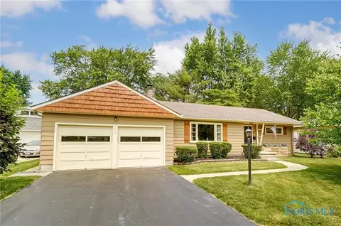230 E Pearl St, Findlay, OH 45840